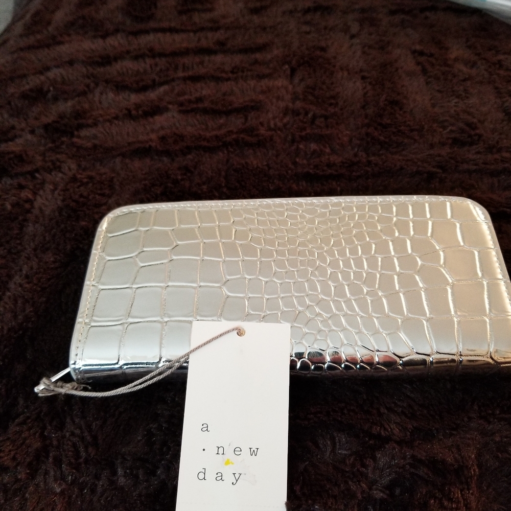 NWT Silver Croc-Embossed Wallet